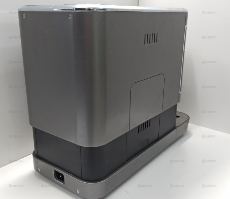 Кофемашина автоматическая Red Solution Colomba RCM-1550