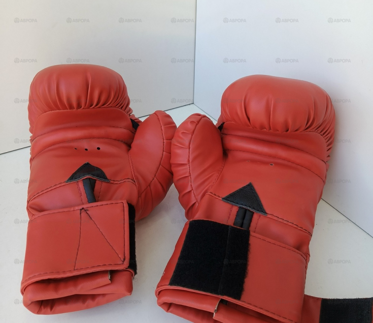 Боксерские перчатки Leo Sport M-123 OZ-12