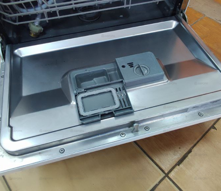 Посудомоечная машина Midea MCFD55300W
