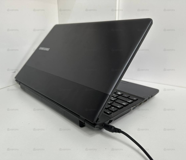 Ноутбук Samsung NP-305E5Z