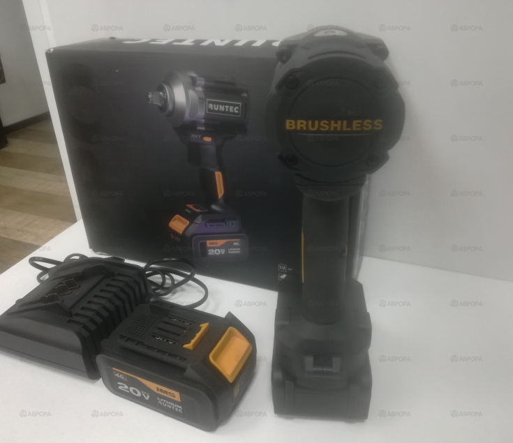 Гайковерт RUNTEC RT-IW750 20В